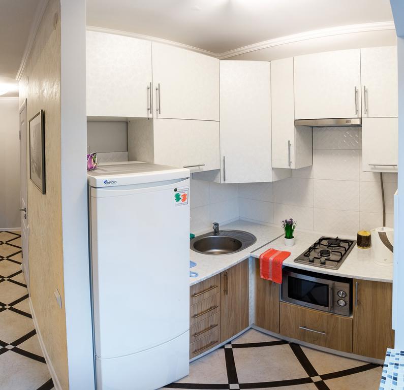 Chornovola Avenue Apartment リヴィウ エクステリア 写真